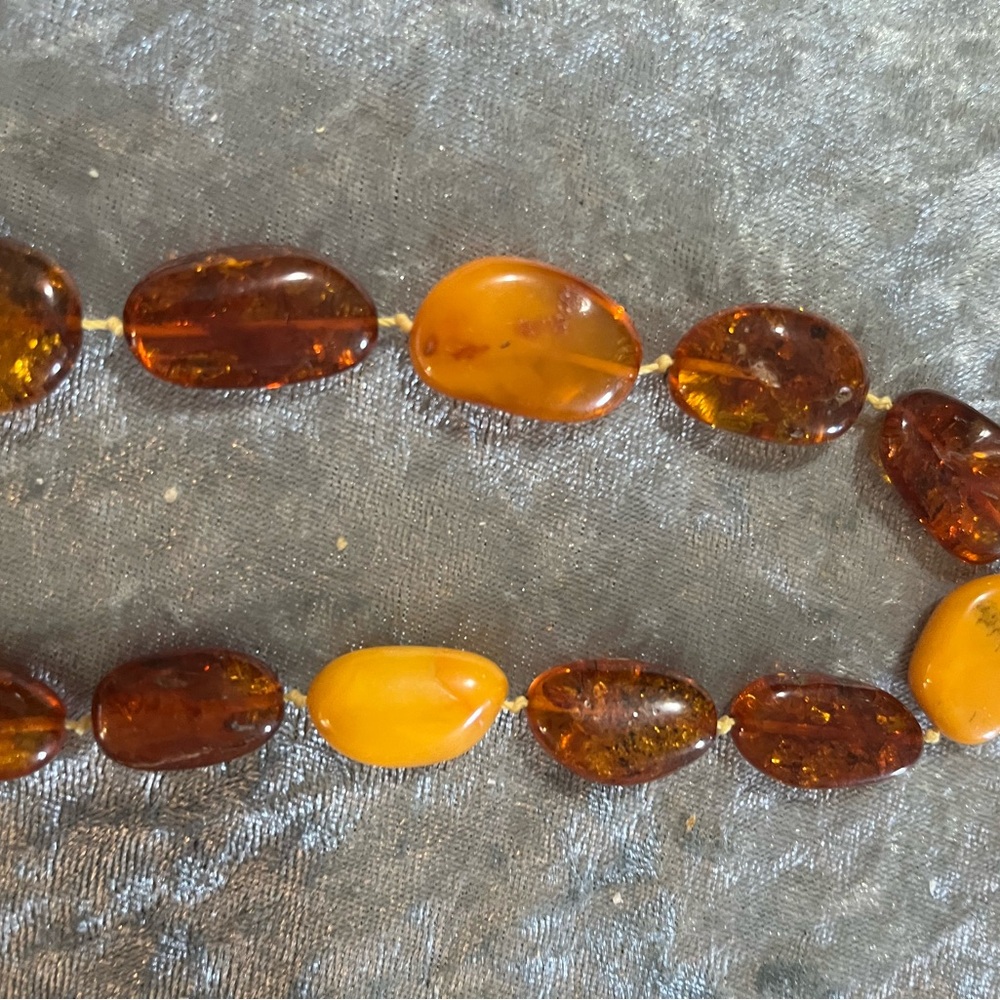 Vintage Heirloom Elegant Amber Beaded Necklace